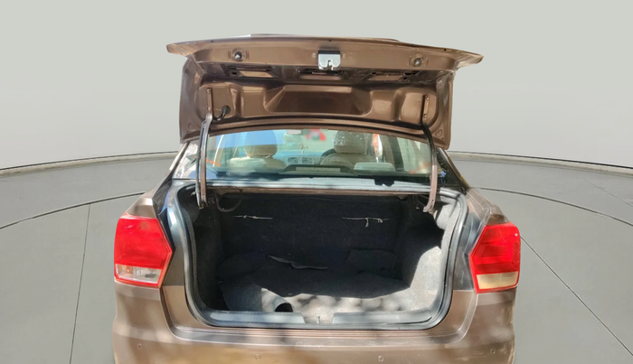 2017 Volkswagen Ameo HIGHLINE1.5L, Diesel, Manual, 1,57,788 km, exterior