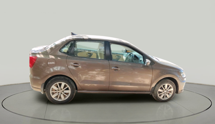 2017 Volkswagen Ameo HIGHLINE1.5L, Diesel, Manual, 1,57,788 km, exterior