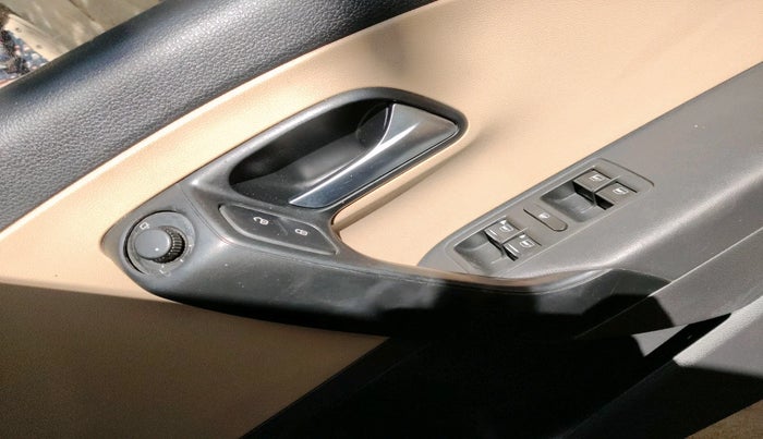 2017 Volkswagen Ameo HIGHLINE1.5L, Diesel, Manual, 1,57,788 km, interior