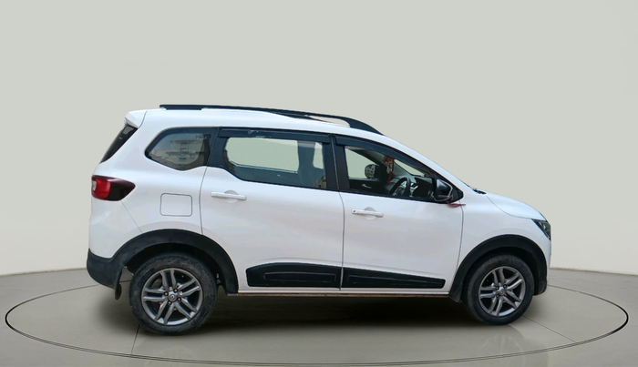 2021 Renault TRIBER RXZ, Petrol, Manual, 30,892 km, exterior