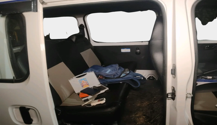 2023 Maruti Eeco 5 STR AC, Petrol, Manual, 8,461 km, interior