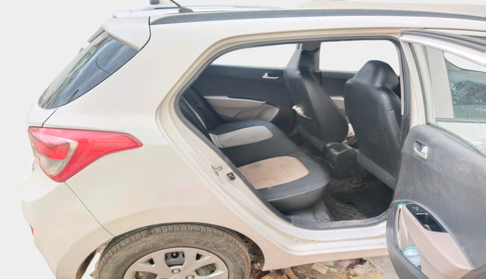 2014 Hyundai Grand i10 SPORTZ 1.2 KAPPA VTVT, Petrol, Manual, 86,947 km, interior