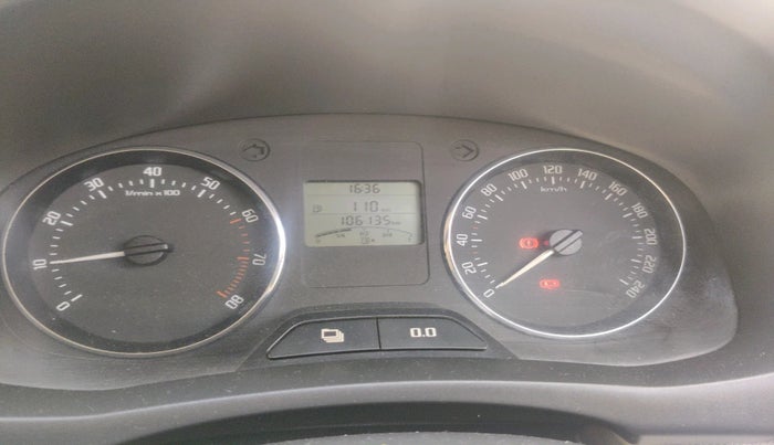 2011 Skoda Fabia ELEGANCE 1.2 MPI, Petrol, Manual, 1,06,135 km, interior