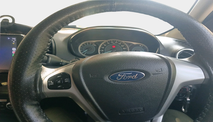 2015 Ford New Figo TITANIUM 1.2 PETROL MT, Petrol, Manual, 81,301 km, interior