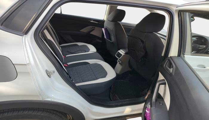 2023 Volkswagen TAIGUN GT 1.5 TSI MT, Petrol, Manual, 13,357 km, interior