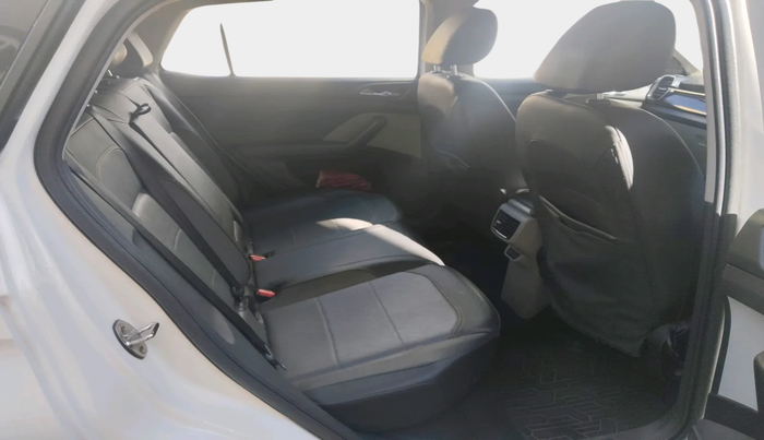 2022 Skoda KUSHAQ STYLE 1.0L TSI AT, Petrol, Automatic, 55,083 km, interior