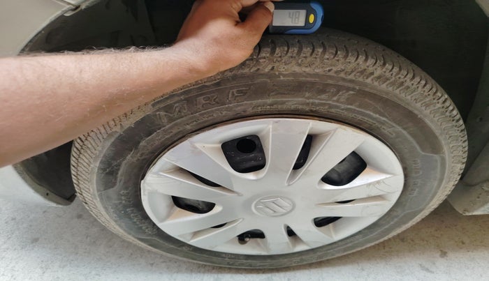 2014 Maruti Swift Dzire VXI, Petrol, Manual, 58,620 km, tyre