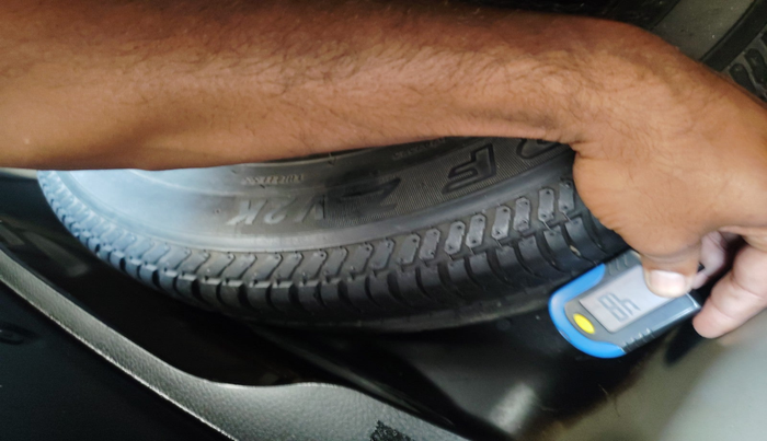 2014 Maruti Swift Dzire VXI, Petrol, Manual, 58,620 km, tyre