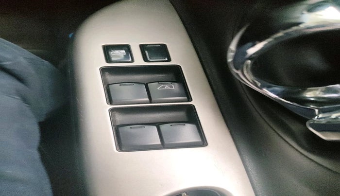 2018 Nissan Micra XV CVT, Petrol, Automatic, 36,500 km, interior