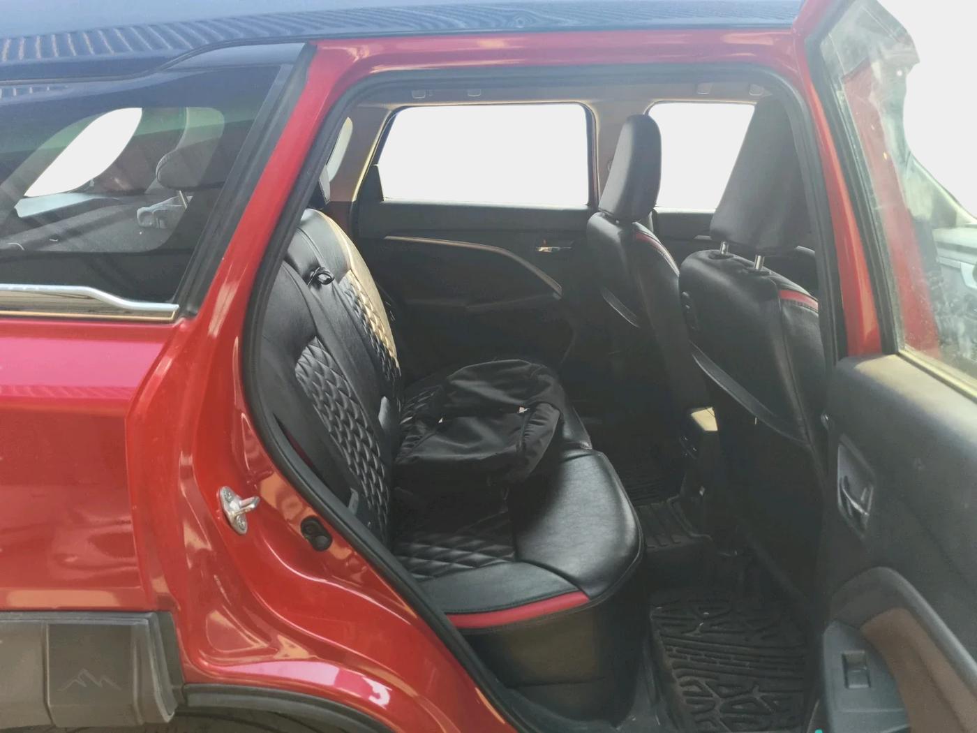 2023 Maruti BREZZA ZXI SMART HYBRID DUAL TONE, Petrol, Manual, 34,510 km, interior