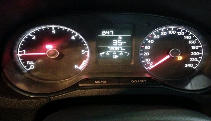 2018 Volkswagen Polo HIGHLINE PLUS 1.5 16 ALLOY, Diesel, Manual, 72,087 km, interior