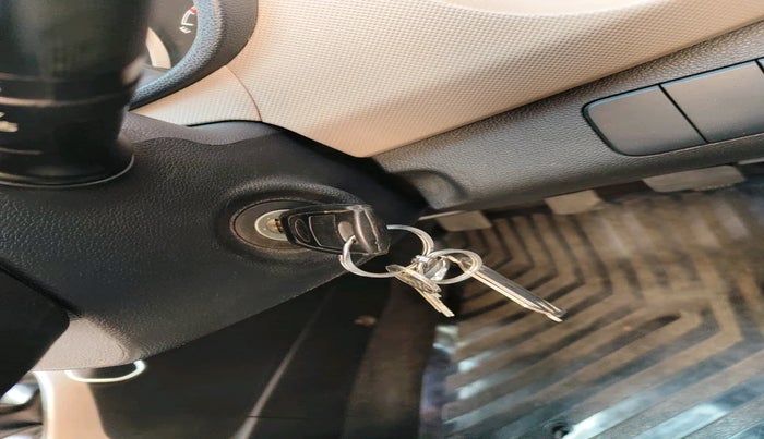 2017 Hyundai Grand i10 SPORTZ 1.2 KAPPA VTVT, Petrol, Manual, 47,243 km, interior