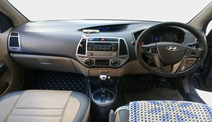 2014 Hyundai i20 SPORTZ 1.4 AT, Petrol, Automatic, 64,193 km, interior