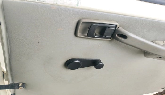 2013 Mahindra Bolero SLE BS-III, Diesel, Manual, 30,367 km, interior
