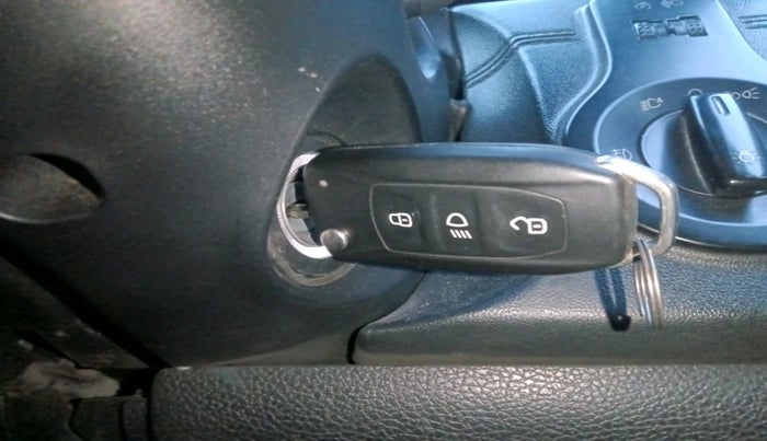 2017 Tata Hexa XT 4X2 6 STR, Diesel, Manual, 1,84,597 km, interior