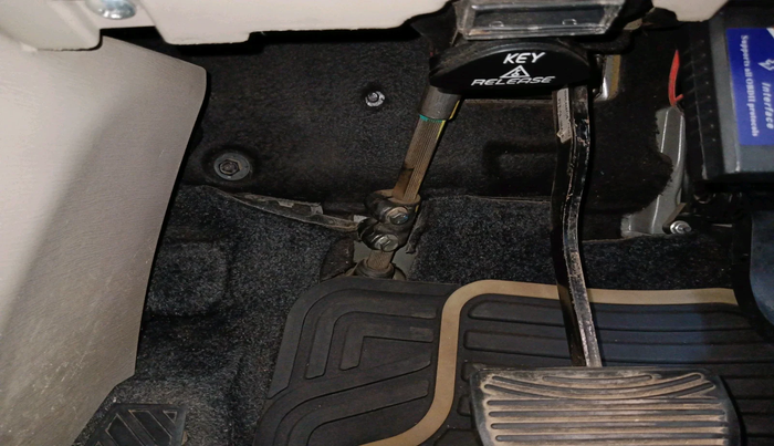 2016 Mahindra XUV500 W6 AT, Diesel, Automatic, 1,62,316 km, interior