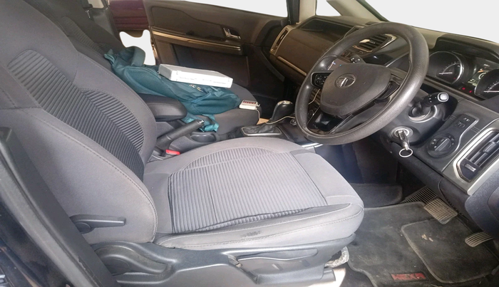 2017 Tata Hexa XMA 4X2 7 STR, Diesel, Automatic, 58,269 km, interior