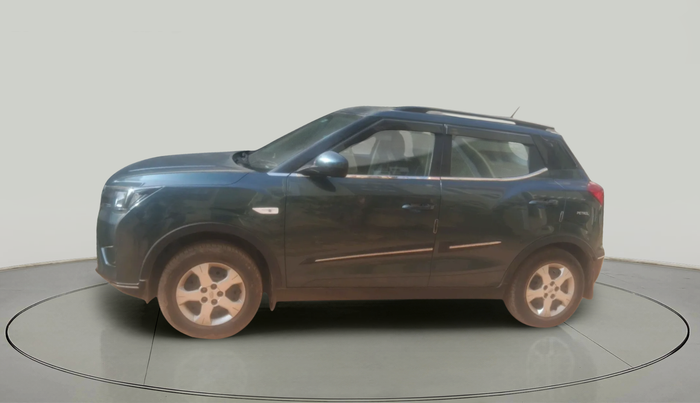 2022 Mahindra XUV300 W6 1.2 PETROL, Petrol, Manual, 15,101 km, exterior