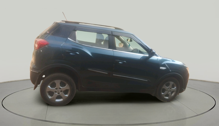 2022 Mahindra XUV300 W6 1.2 PETROL, Petrol, Manual, 15,101 km, exterior