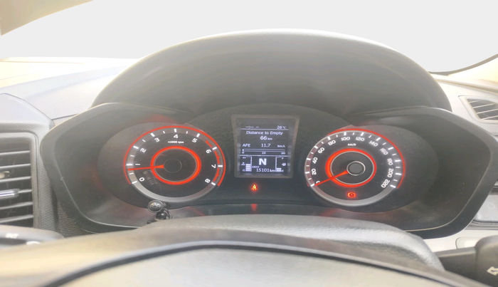 2022 Mahindra XUV300 W6 1.2 PETROL, Petrol, Manual, 15,101 km, interior