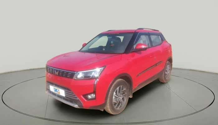 2024 Mahindra XUV300 W8 (O) 1.2 PETROL, Petrol, Manual, 11,983 km, exterior