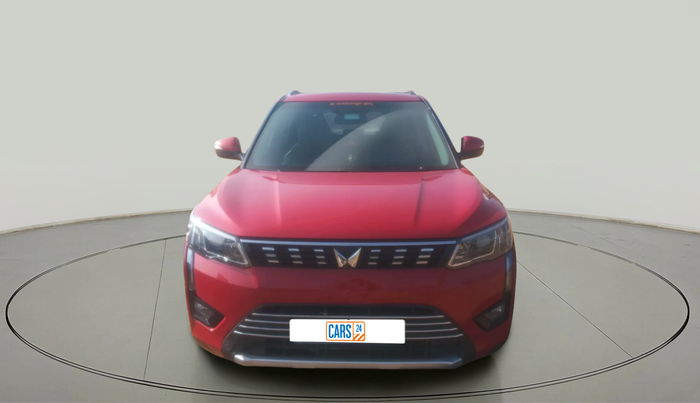 2024 Mahindra XUV300 W8 (O) 1.2 PETROL, Petrol, Manual, 11,983 km, exterior