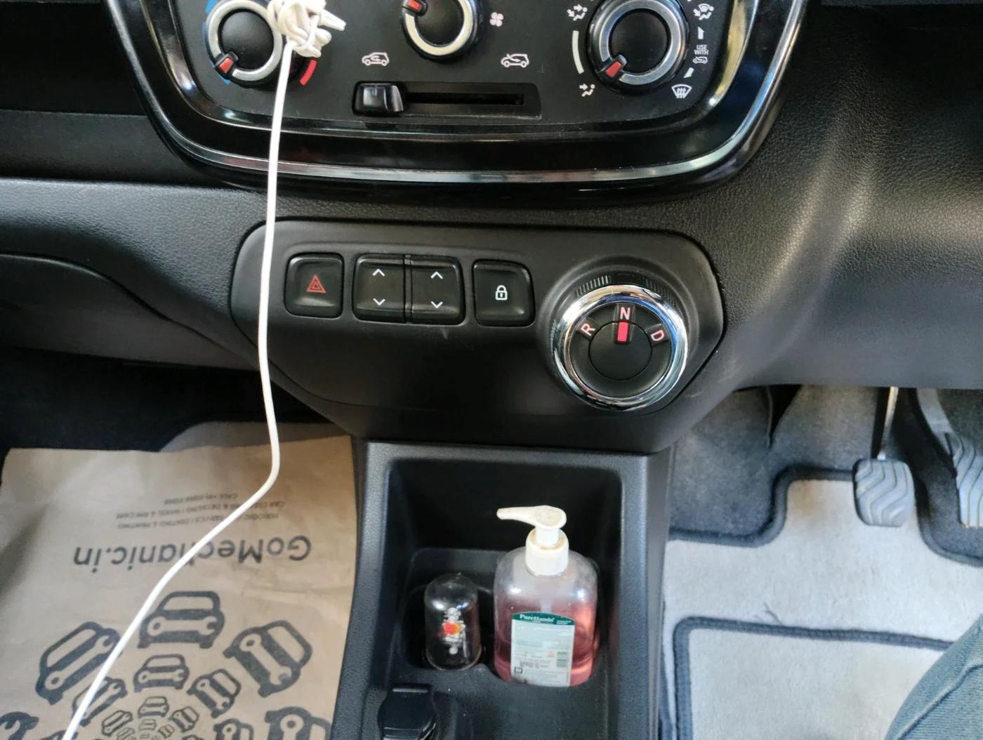 2018 Renault Kwid RXT 1.0 AMT, Petrol, Automatic, 29,000 km, interior