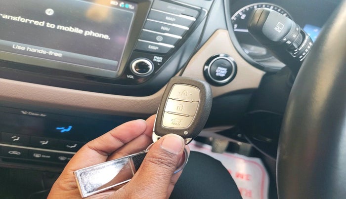 2015 Hyundai Elite i20 ASTA 1.2 (O), Petrol, Manual, 31,600 km, interior