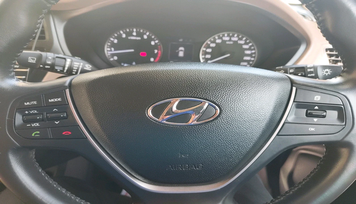 2015 Hyundai Elite i20 ASTA 1.2 (O), Petrol, Manual, 31,600 km, interior