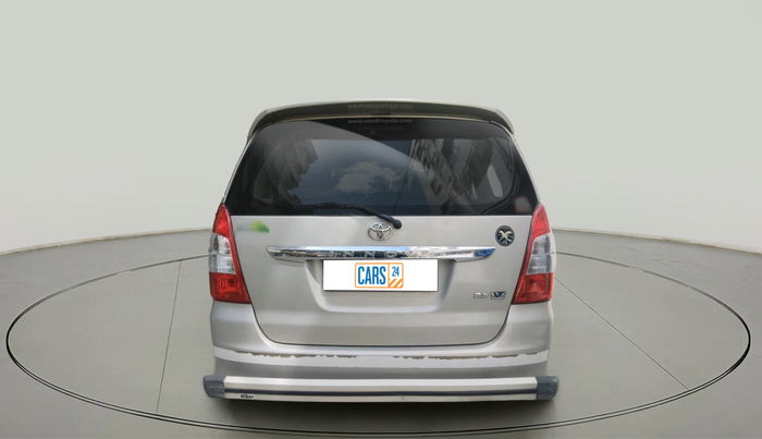 2012 Toyota Innova 2.5 VX 8 STR, Diesel, Manual, 93,119 km, exterior