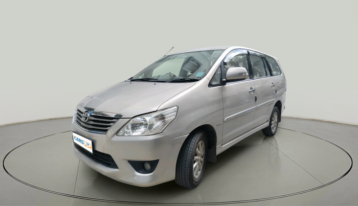 2012 Toyota Innova 2.5 VX 8 STR, Diesel, Manual, 93,119 km, exterior