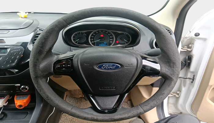 2016 Ford Figo Aspire TITANIUM1.5 DIESEL, Diesel, Manual, 2,30,282 km, interior