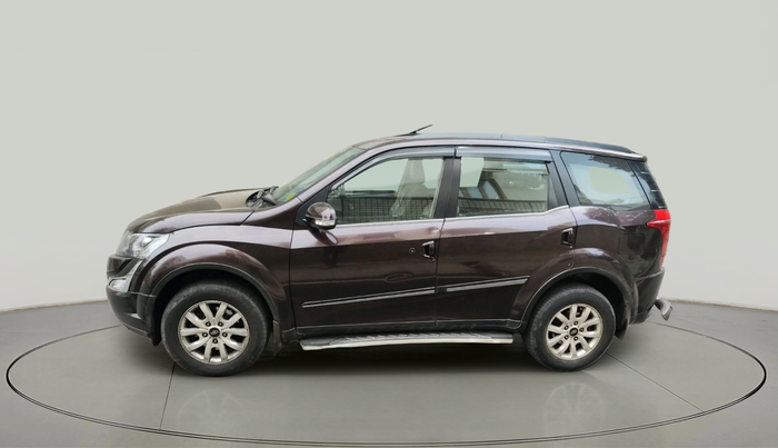 2016 Mahindra XUV500 W10 AT, Diesel, Automatic, 1,63,563 km, exterior