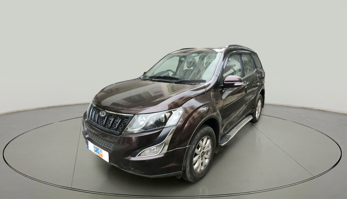 2016 Mahindra XUV500 W10 AT, Diesel, Automatic, 1,63,563 km, exterior