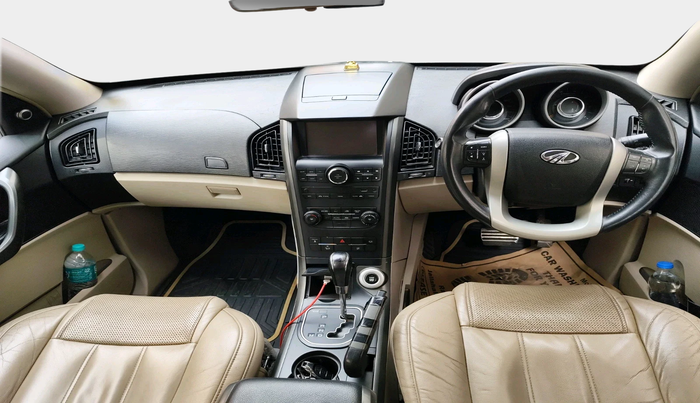 2016 Mahindra XUV500 W10 AT, Diesel, Automatic, 1,63,563 km, interior