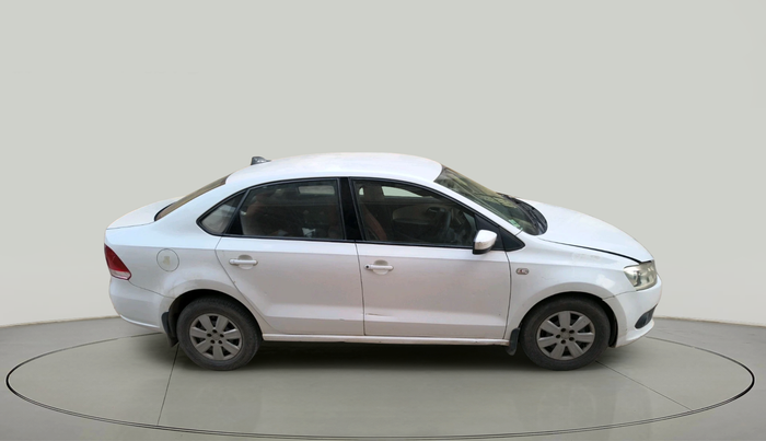 2013 Volkswagen Vento COMFORTLINE 1.6, Petrol, Manual, 1,33,290 km, exterior