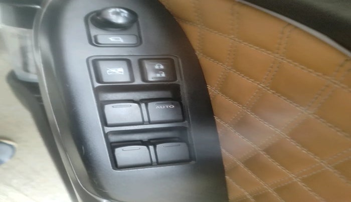 2020 Toyota Glanza V, Petrol, Manual, 78,457 km, interior