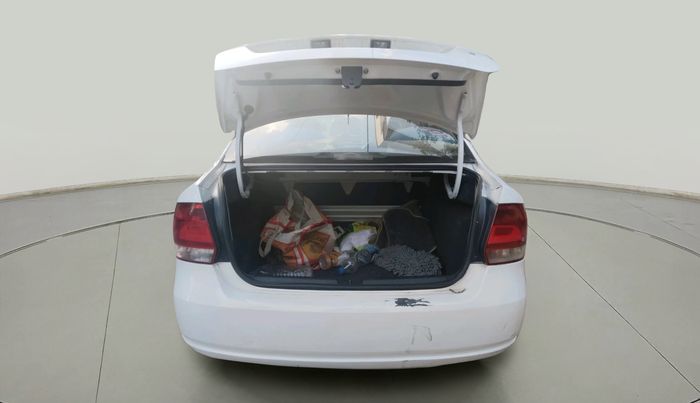 2011 Volkswagen Vento TRENDLINE 1.6, Petrol, Manual, 85,564 km, exterior