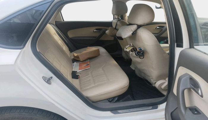 2011 Volkswagen Vento TRENDLINE 1.6, Petrol, Manual, 85,564 km, interior