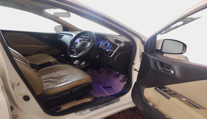 2015 Honda City 1.5L I-DTEC V, Diesel, Manual, 1,32,257 km, interior