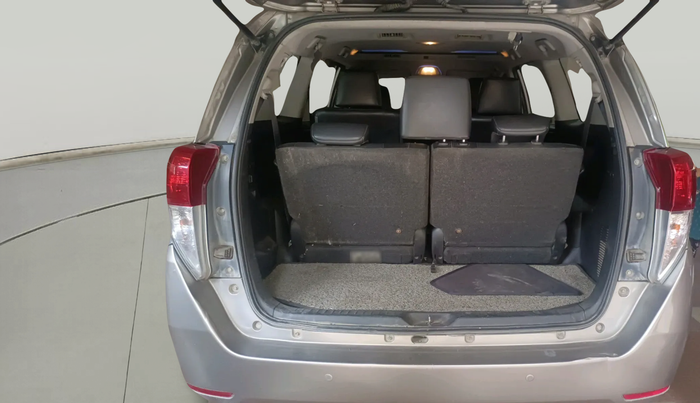 2016 Toyota Innova Crysta 2.4 ZX 7 STR, Diesel, Manual, 1,96,239 km, exterior