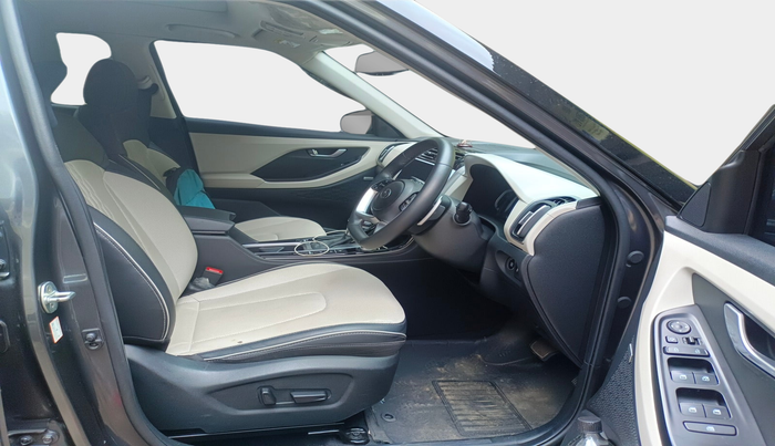 2022 Hyundai Creta SX (O) AT 1.5 DIESEL, Diesel, Automatic, 80,270 km, interior