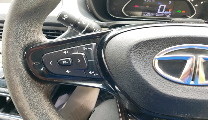 2022 Tata NEXON XZ PLUS DIESEL DUAL TONE, Diesel, Manual, 51,526 km, interior