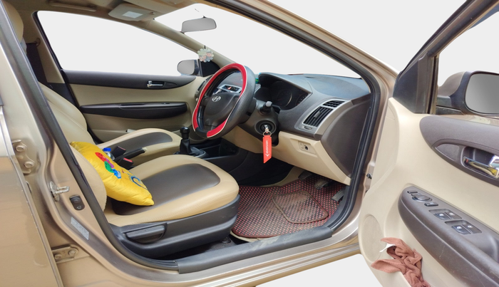 2013 Hyundai i20 MAGNA (O) 1.2, Petrol, Manual, 80,070 km, interior