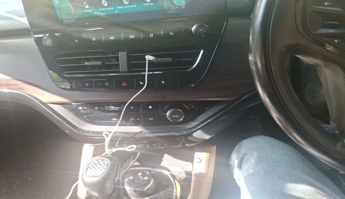 2022 Tata Harrier XZA PLUS 2.0L KAZIRANGA, Diesel, Automatic, 37,126 km, interior