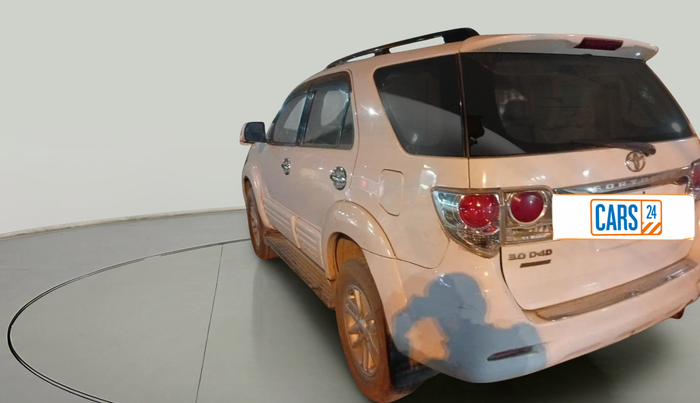 2013 Toyota Fortuner 3.0 4X2 AT, Diesel, Automatic, 2,56,187 km, exterior