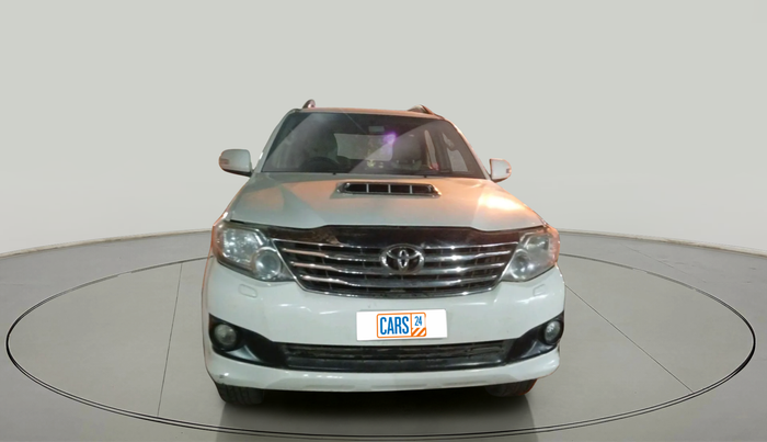 2013 Toyota Fortuner 3.0 4X2 AT, Diesel, Automatic, 2,56,187 km, exterior