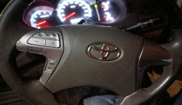 2013 Toyota Fortuner 3.0 4X2 AT, Diesel, Automatic, 2,56,187 km, interior