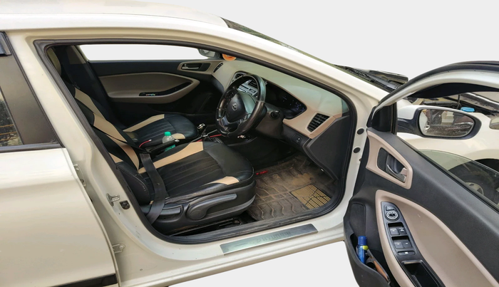 2015 Hyundai Elite i20 SPORTZ 1.4 CRDI, Diesel, Manual, 77,082 km, interior