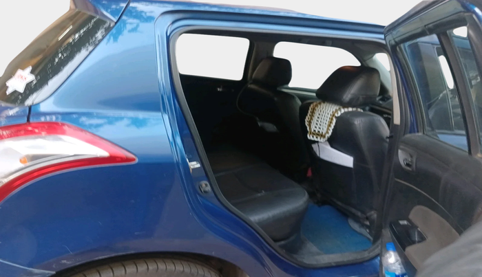 2011 Maruti Swift ZDI, Diesel, Manual, 1,22,746 km, interior